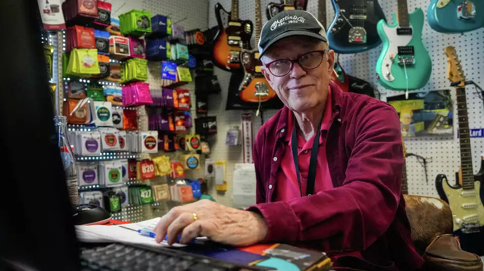 Where is Southpaw Guitars Located?