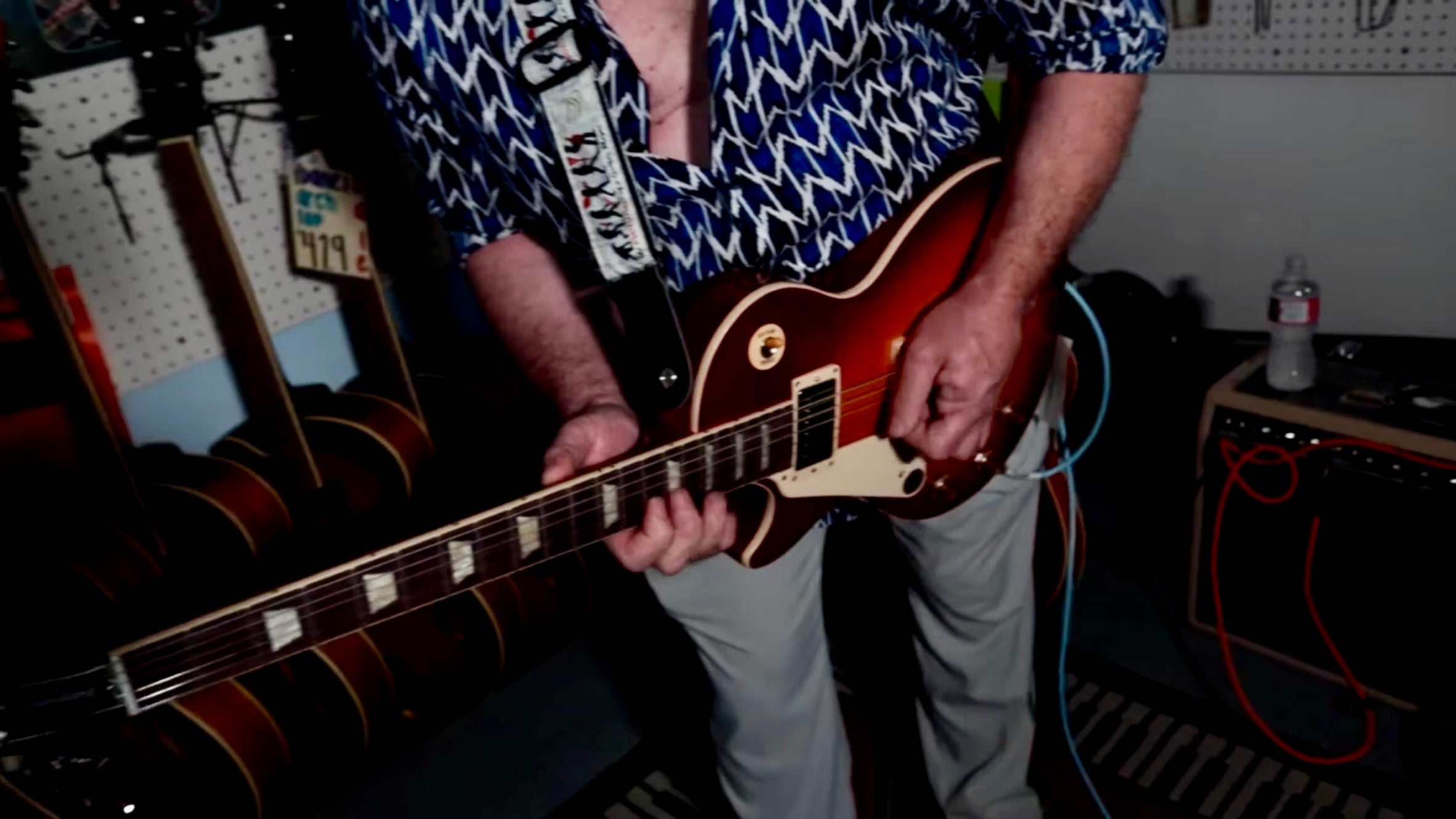 Video: Terry Flood Playing Left-handed Guitar at Southpaw Guitars.