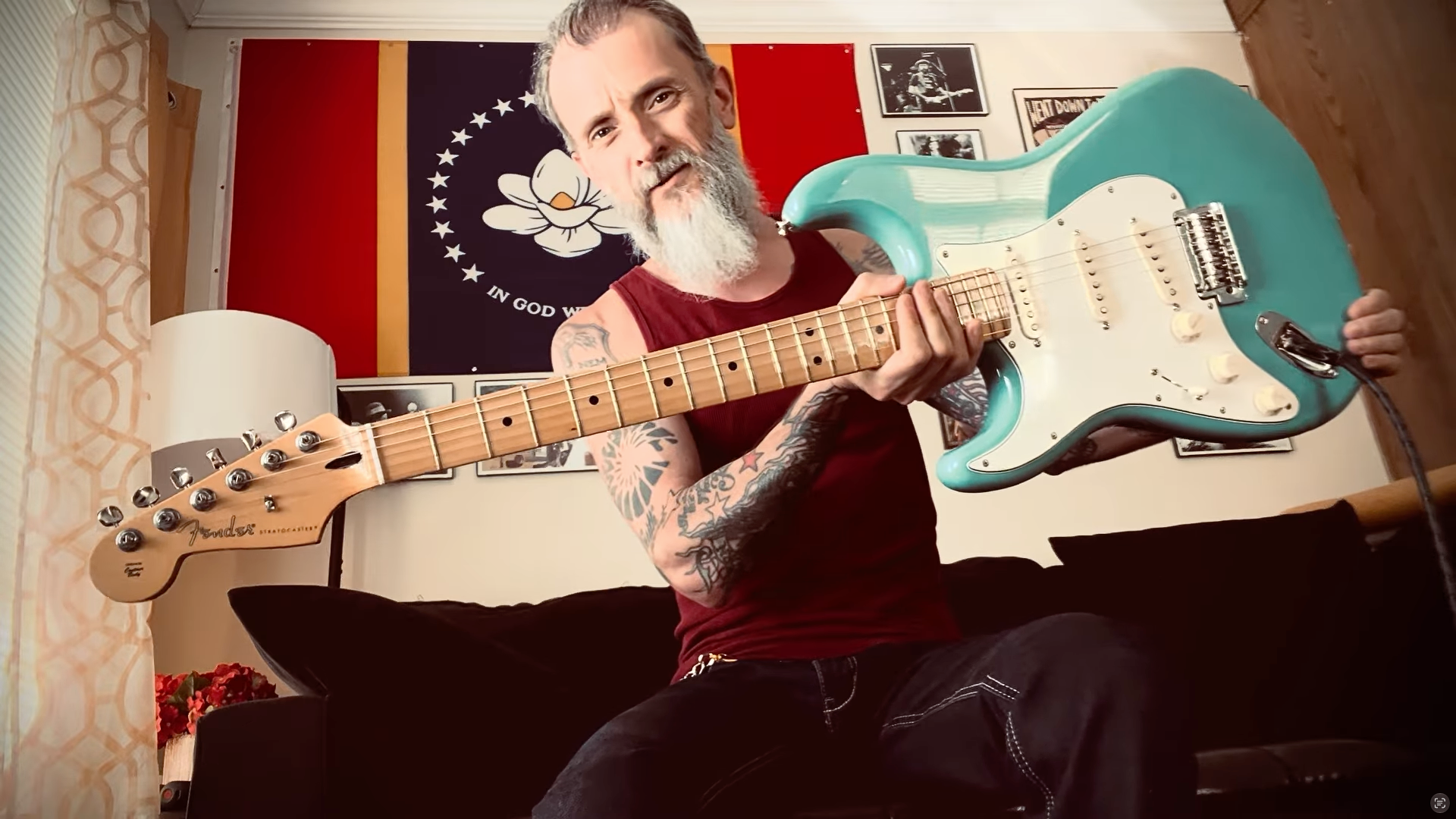 Guitar Frenchie playing his new left-handed Fender Player 2 Stratocaster purchased at Southpaw Lefty Guitars.