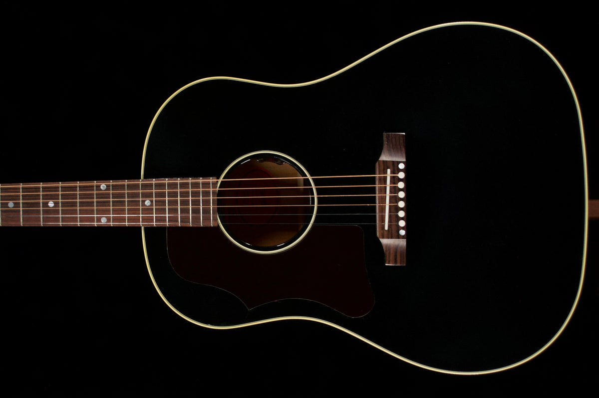 ✓Gibson J-45. 50