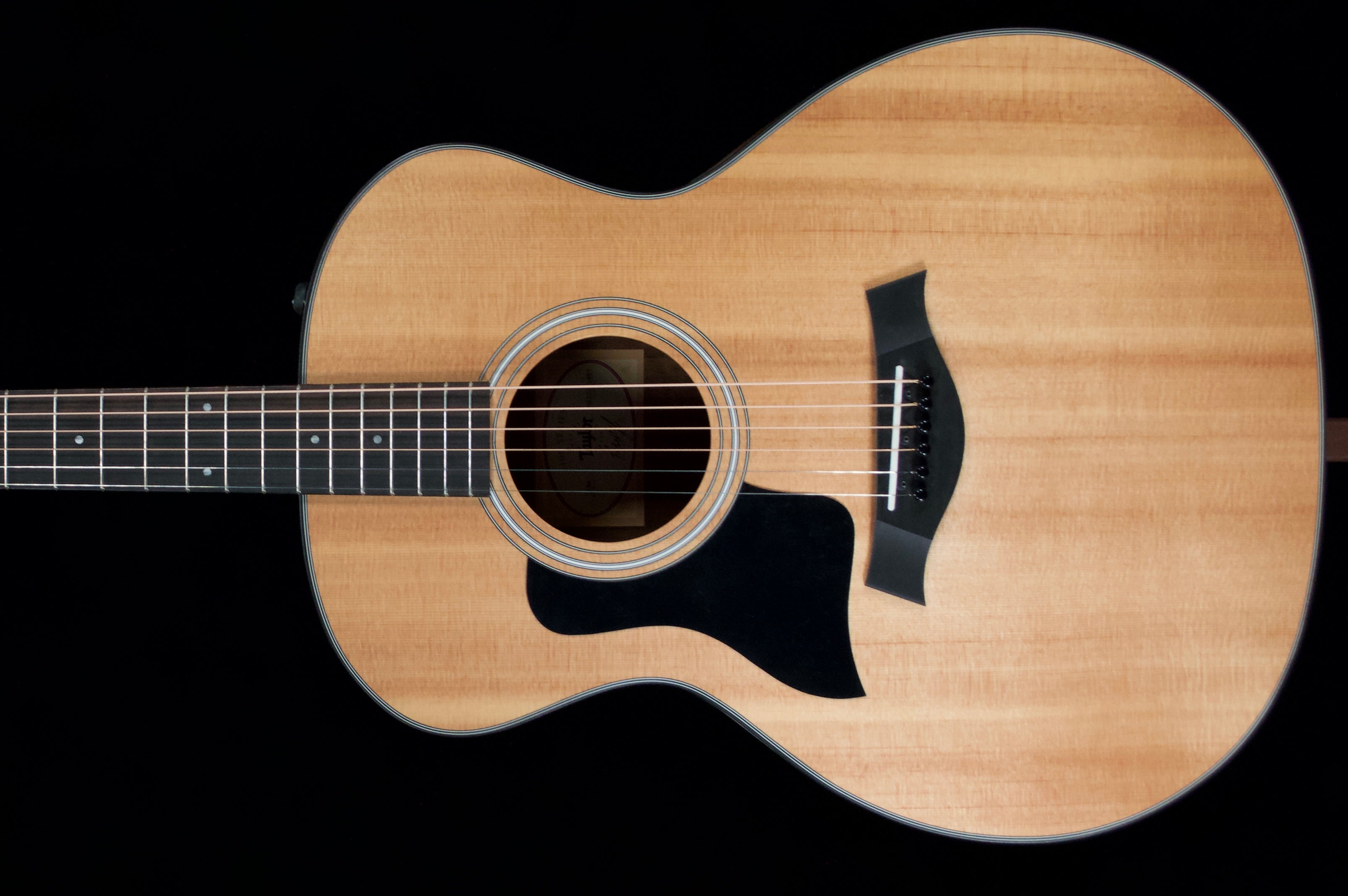 Taylor 114e. Left handed – Southpaw Guitars