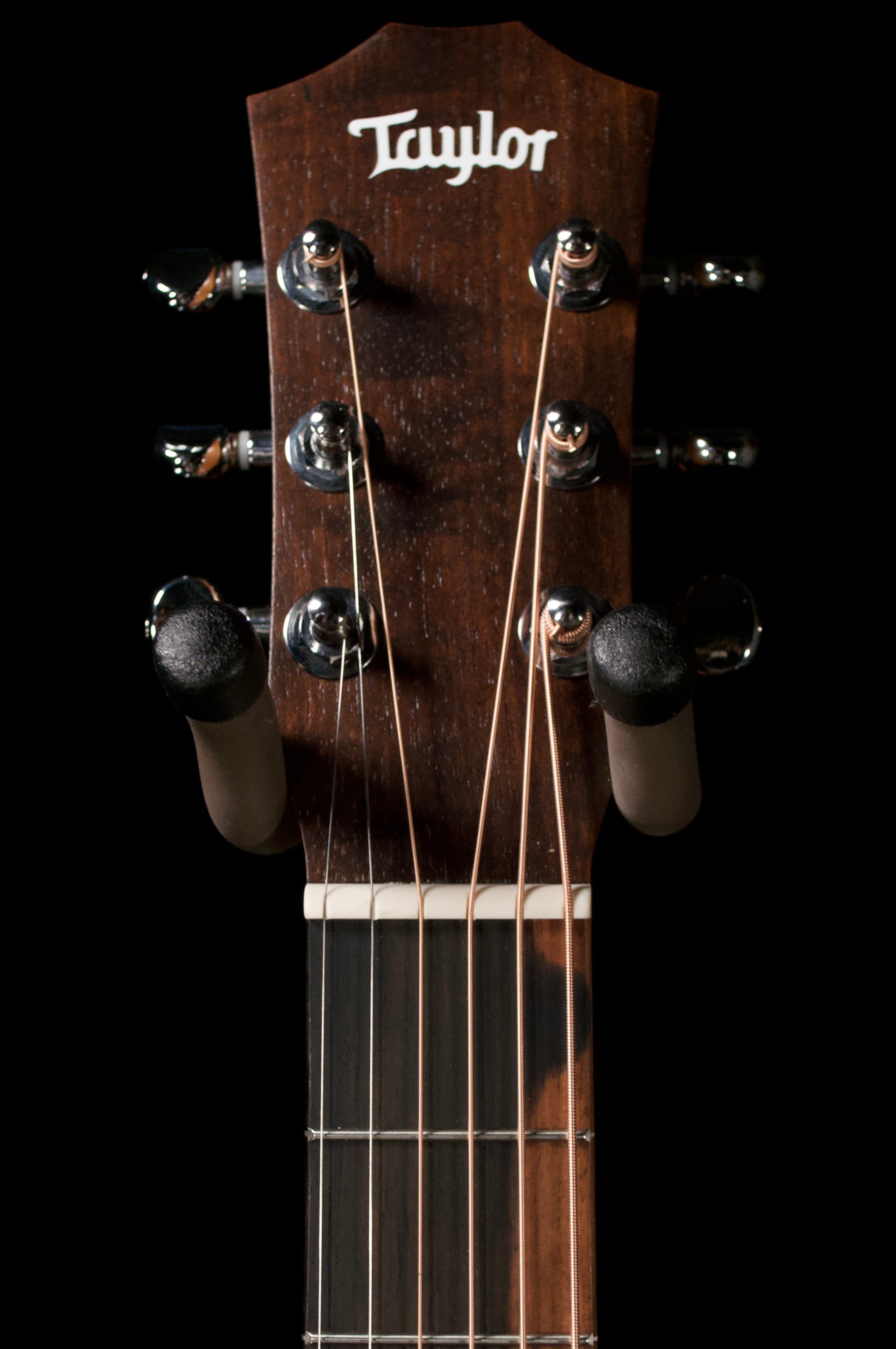 Taylor Baby Taylor Swift. Lefty with bag – Southpaw Guitars