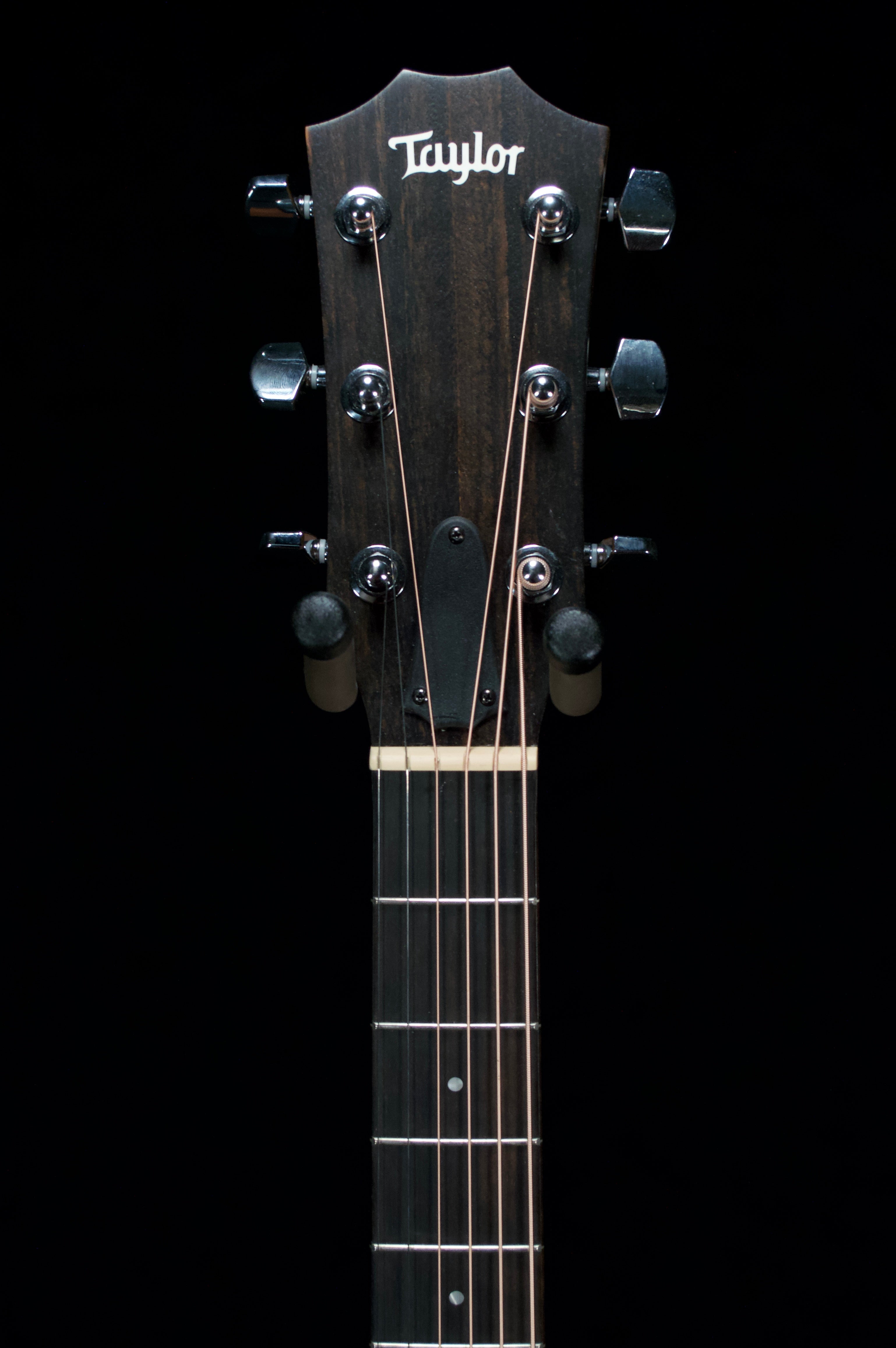 Taylor 114e. Left handed – Southpaw Guitars