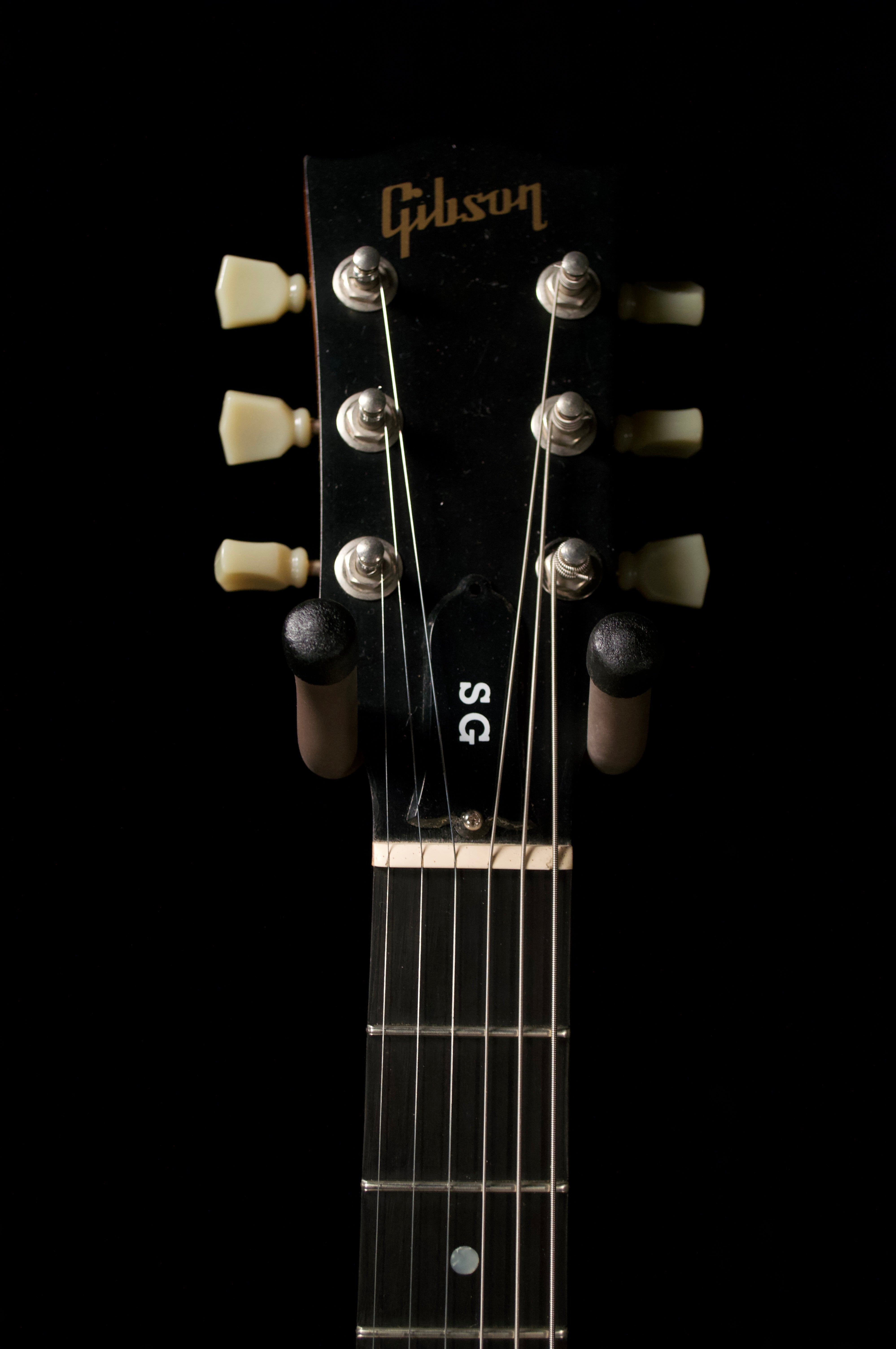 Gibson SG tribute Left-handed Guitar USA made with bag