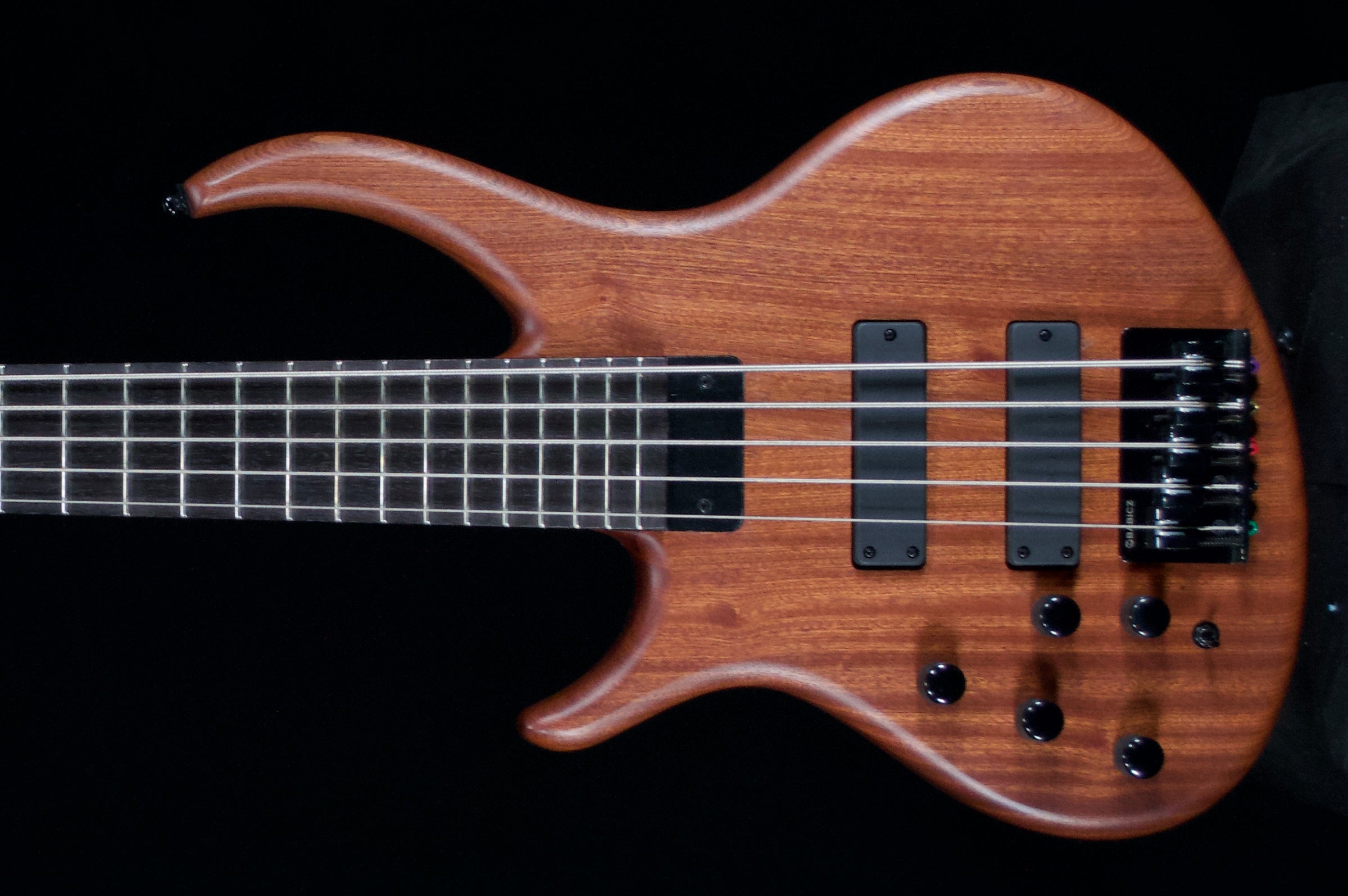 Tobias Killer B 5 string Bass . Left-Handed – Southpaw Guitars